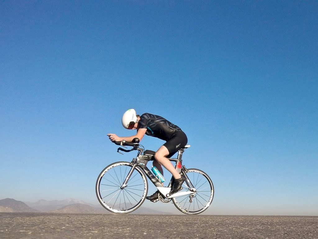 bien s'hydrater permet d'améliorer ses performances sportives